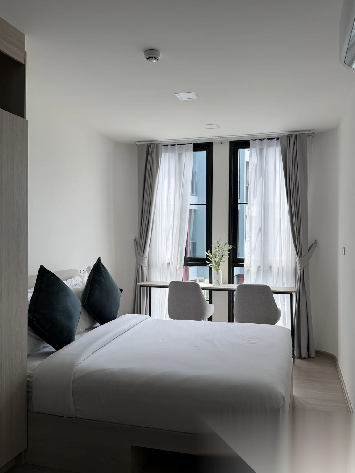 Studio Apartment for rent at THE BASE Bukit complex · Wichit · Pool View — photo 9