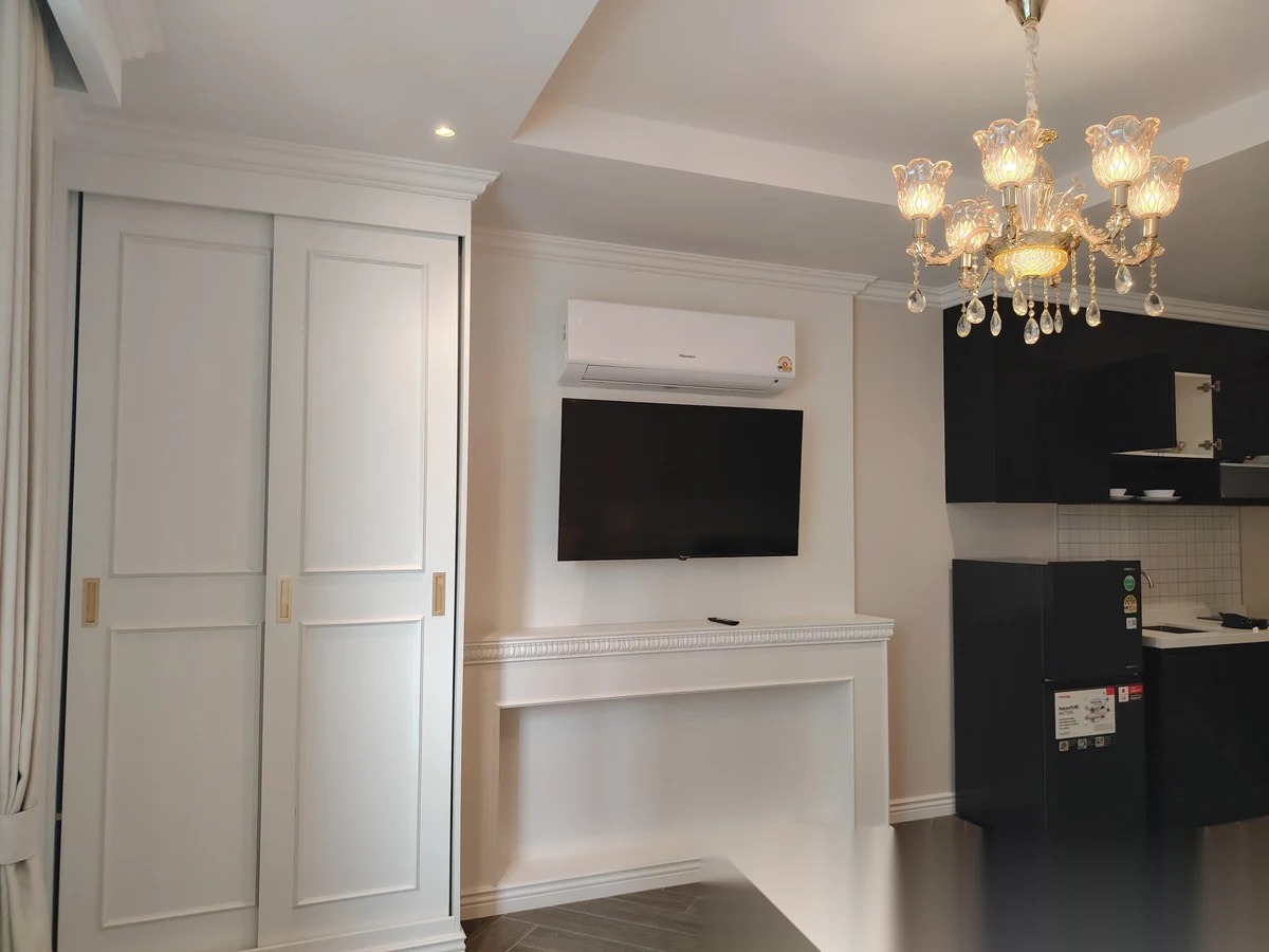 Studio Apartment for sale at Utopia Dream Max complex · Rawai · Pool View — photo 5