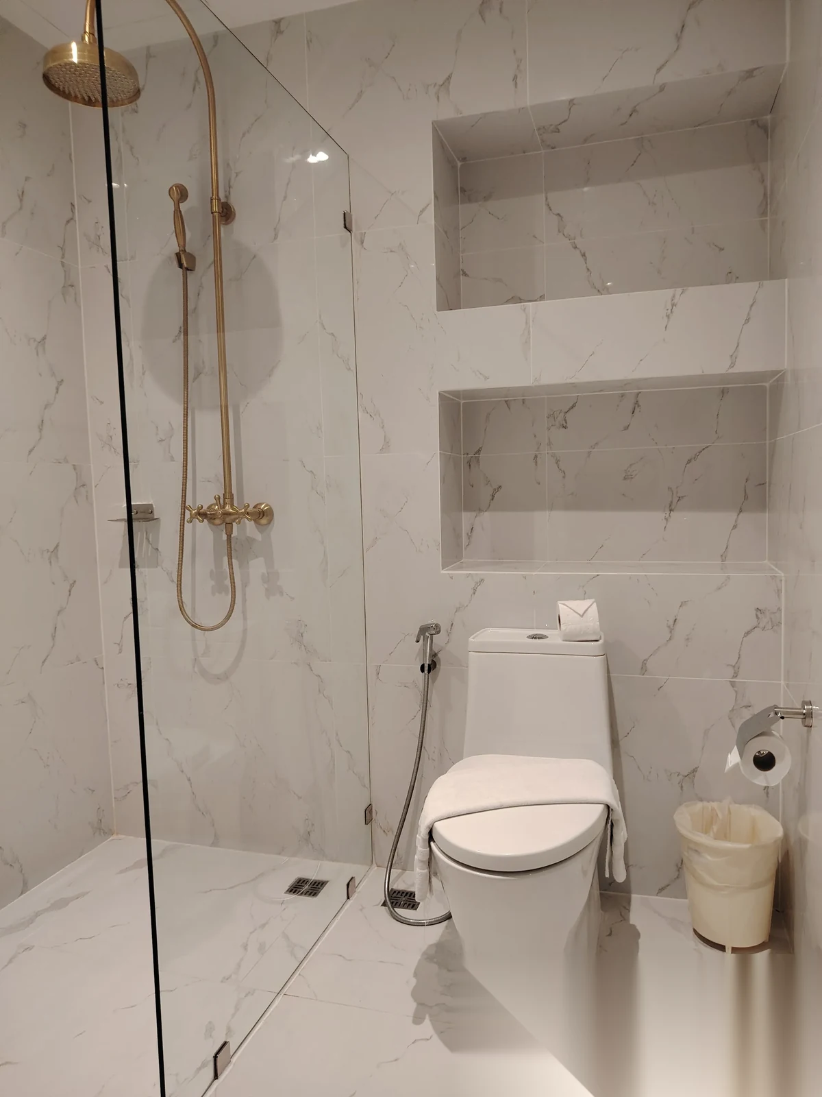 Studio Apartment for sale at Utopia Dream Max complex · Rawai · Pool View — photo 8