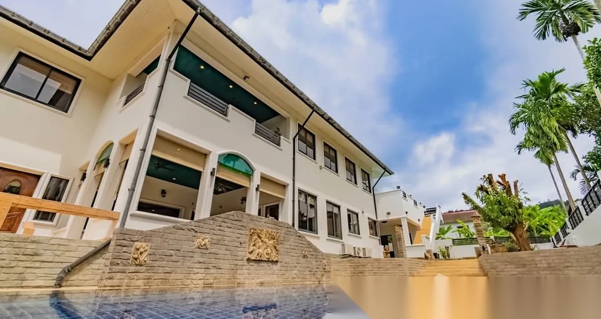 5 Bedroom House for rent at Spacious Private Pool House in Kathu complex · Kathu · Pool Access