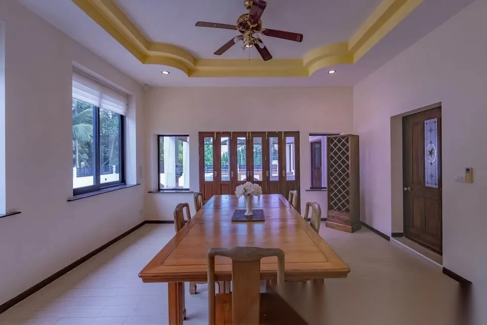 5 Bedroom House for rent at Spacious Private Pool House in Kathu complex · Kathu · Pool Access — photo 4