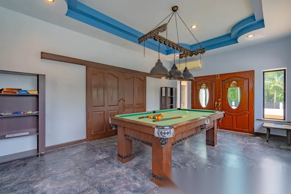 5 Bedroom House for rent at Spacious Private Pool House in Kathu complex · Kathu · Pool Access — photo 8