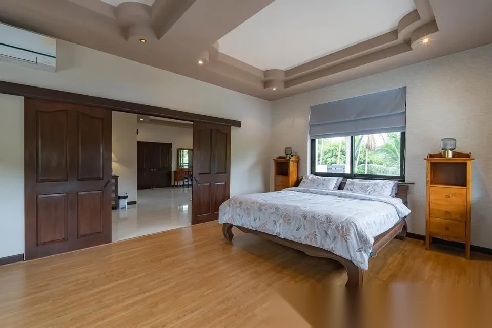 5 Bedroom House for rent at Spacious Private Pool House in Kathu complex · Kathu · Pool Access — photo 11