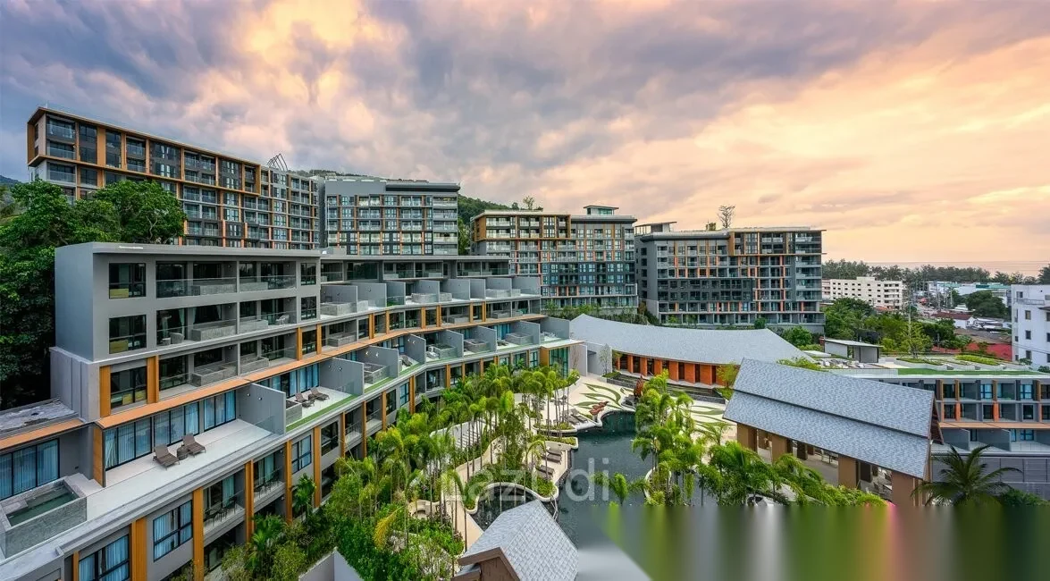 Апартаменты 1BR в ЖК The Panora Phuket by Mida Grande Resort Condominiums · Чернг Тале / Bang Tao · Выход к бассейну — фото 5