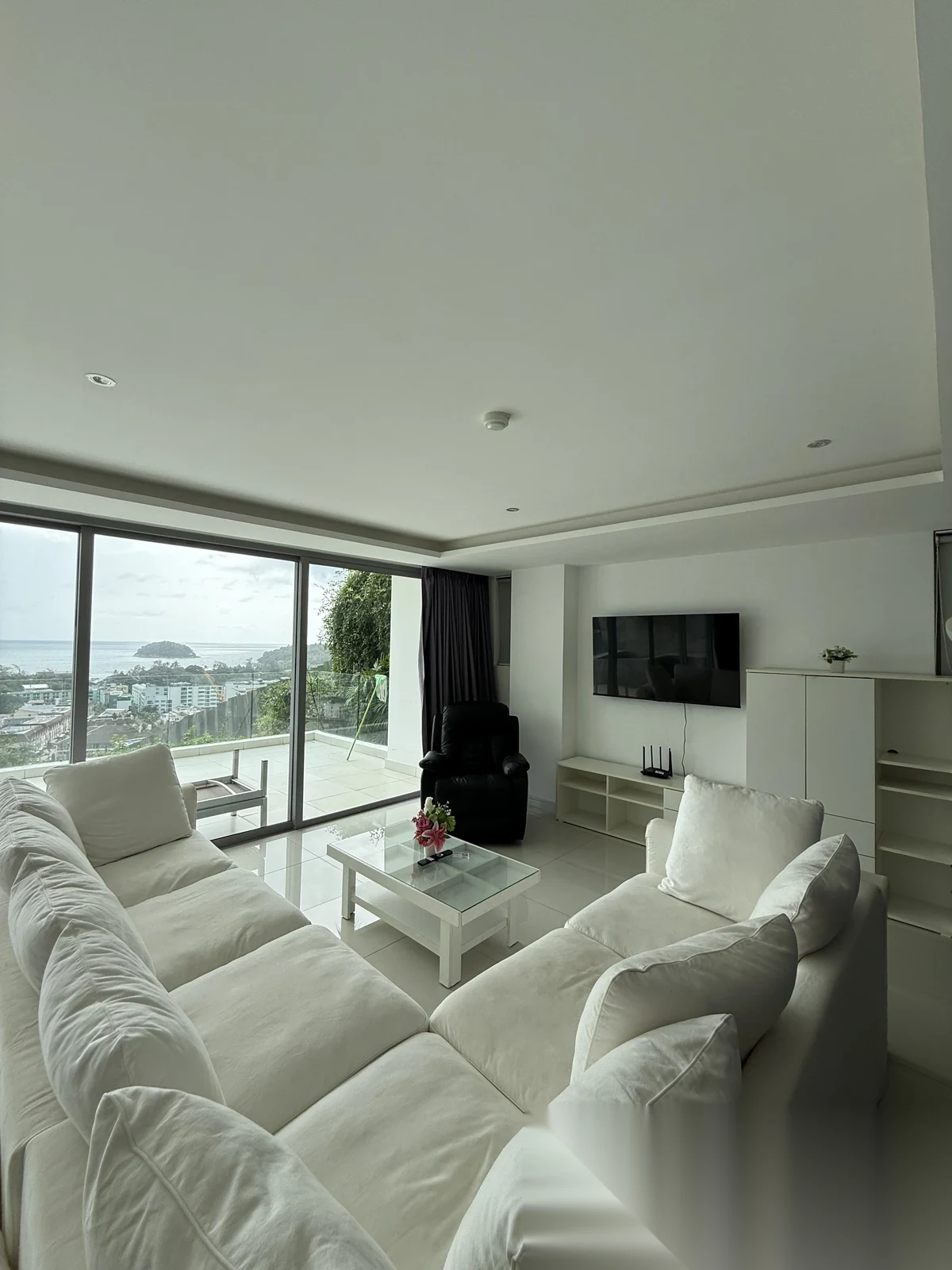 2 Bedroom Apartment for rent at The View Luxury Condominium complex · Karon · Sea View — photo 8