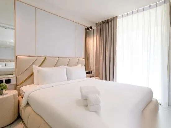Апартаменты 2BR в ЖК Andaman Riviera · Чернг Тале / Bang Tao · Вид на бассейн — фото 17