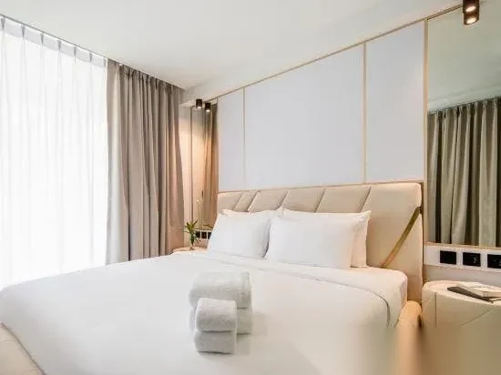 Апартаменты 2BR в ЖК Andaman Riviera · Чернг Тале / Bang Tao · Вид на бассейн — фото 21