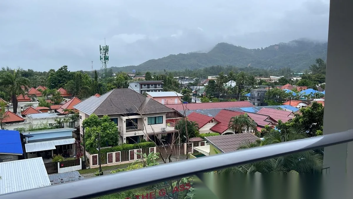 1 Bedroom Apartment for sale at Diamond Condominium Bang Tao complex · Choeng Thale · Pool Access — photo 2