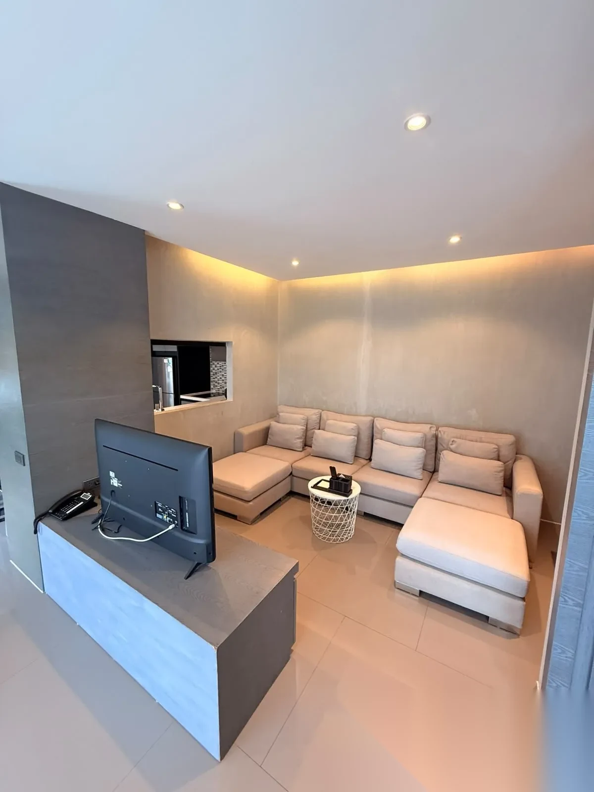 2 Bedroom Apartment for rent at CITYGATE complex · Kamala · Pool View — photo 4
