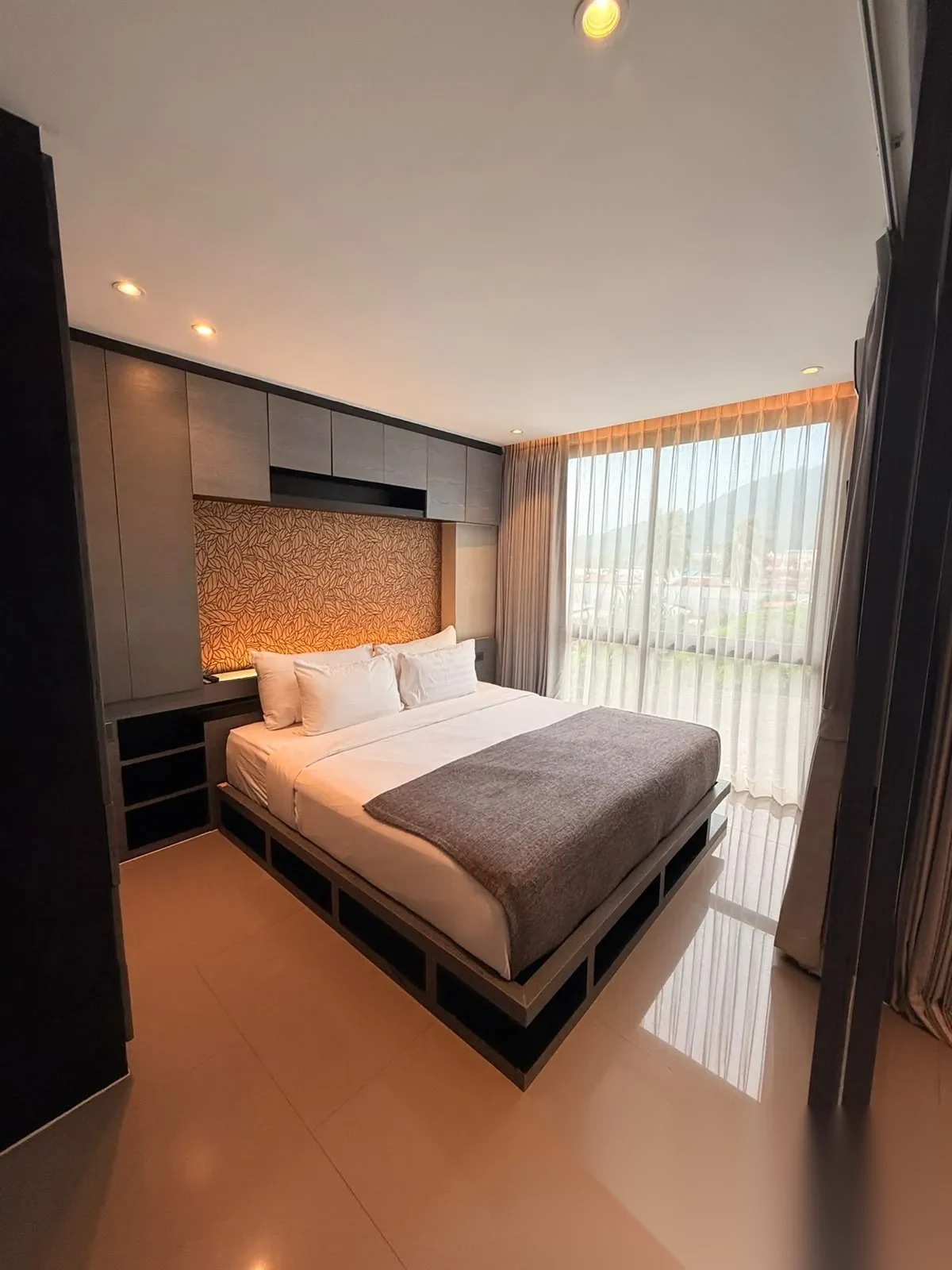 2 Bedroom Apartment for rent at CITYGATE complex · Kamala · Pool View — photo 7