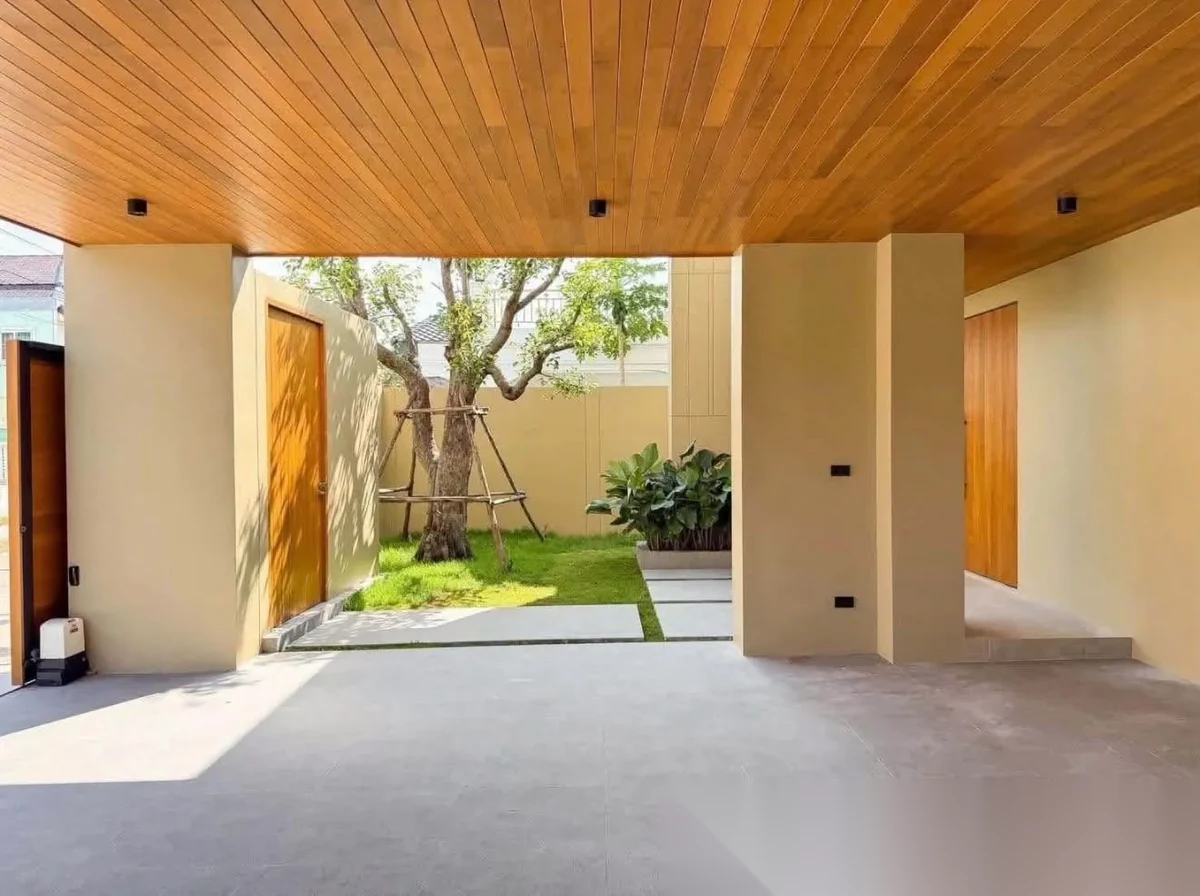 Вилла 4BR в комплексе Phuket Country Home Village · Чалонг · Вид на озеро — фото 7