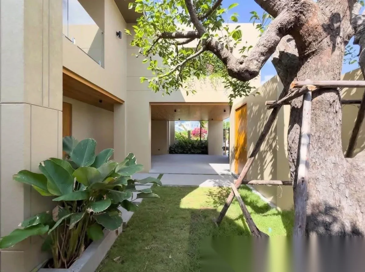 Вилла 4BR в комплексе Phuket Country Home Village · Чалонг · Вид на озеро — фото 8