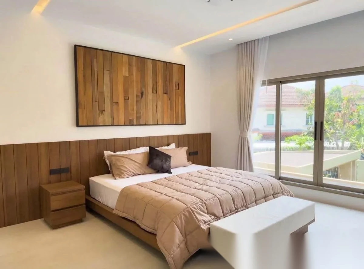 Вилла 4BR в комплексе Phuket Country Home Village · Чалонг · Вид на озеро — фото 18