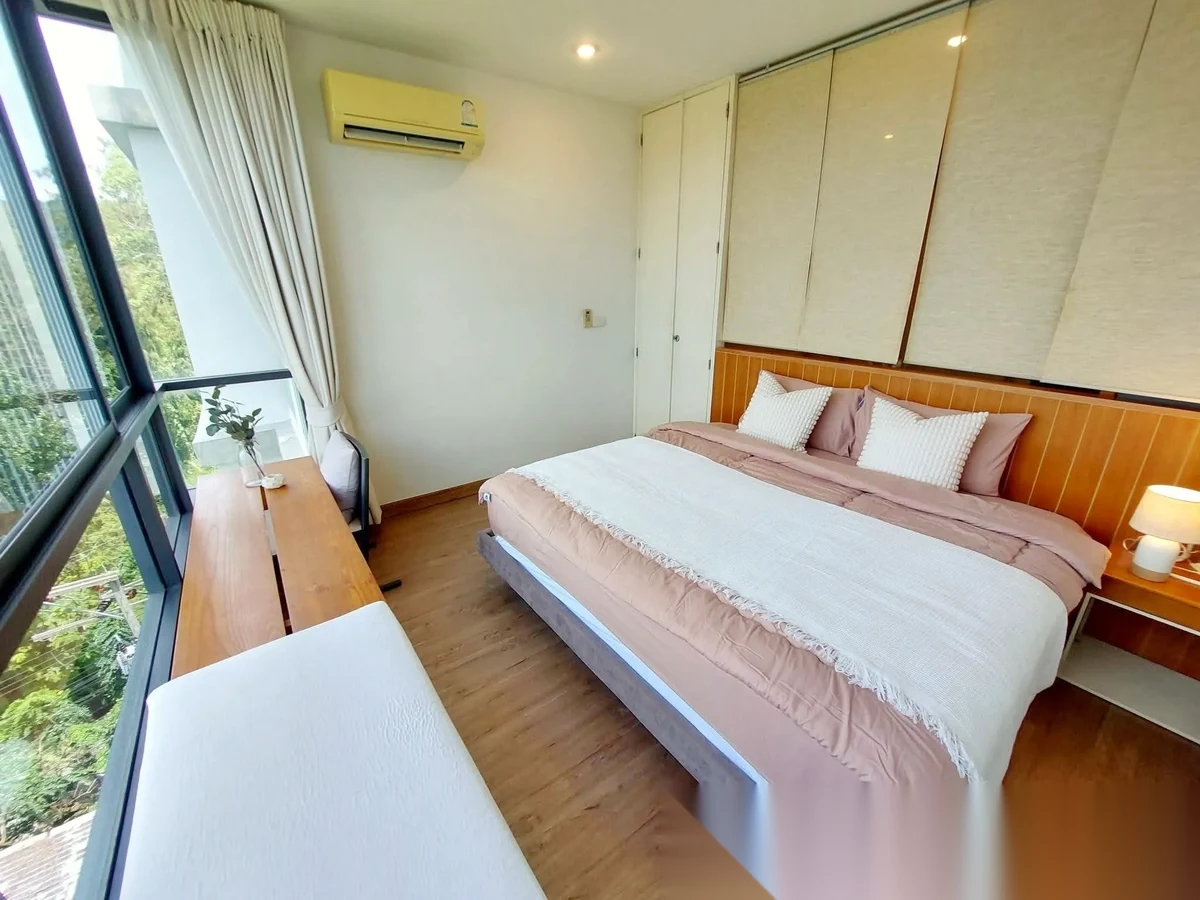 1 Bedroom Apartment for rent at Hill Myna Condotel complex · Choeng Thale · Garden View — photo 5