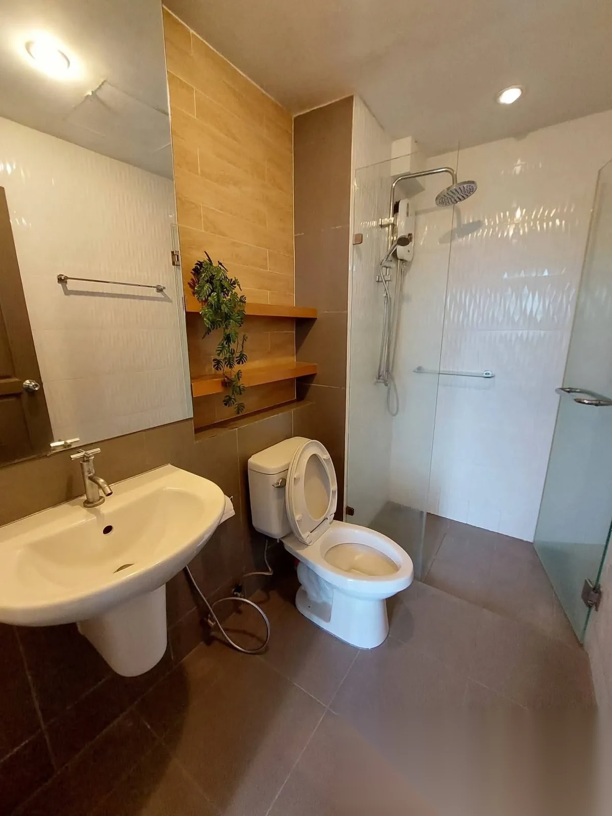 1 Bedroom Apartment for rent at Hill Myna Condotel complex · Choeng Thale · Garden View — photo 8