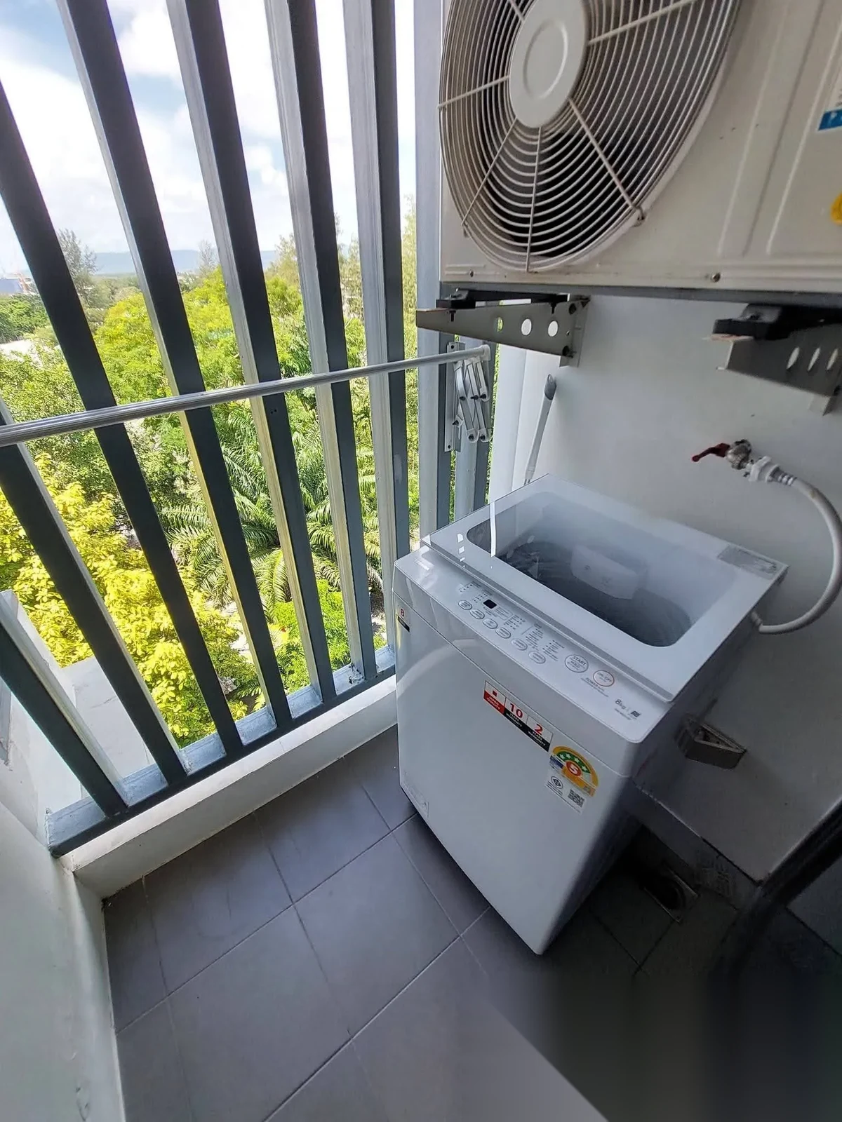 1 Bedroom Apartment for rent at Hill Myna Condotel complex · Choeng Thale · Garden View — photo 9