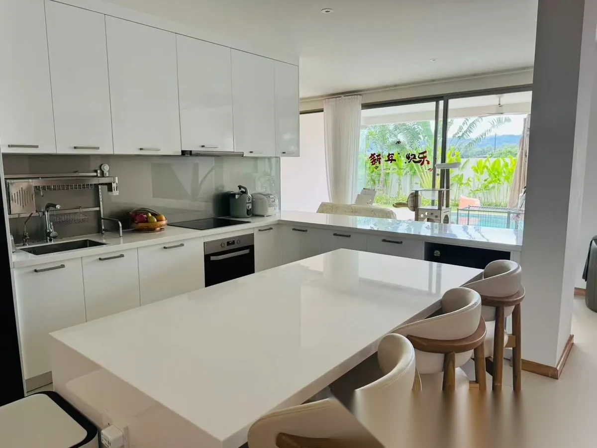 4 Bedroom Villa for rent at Trichada Breeze complex · Choeng Thale — photo 11