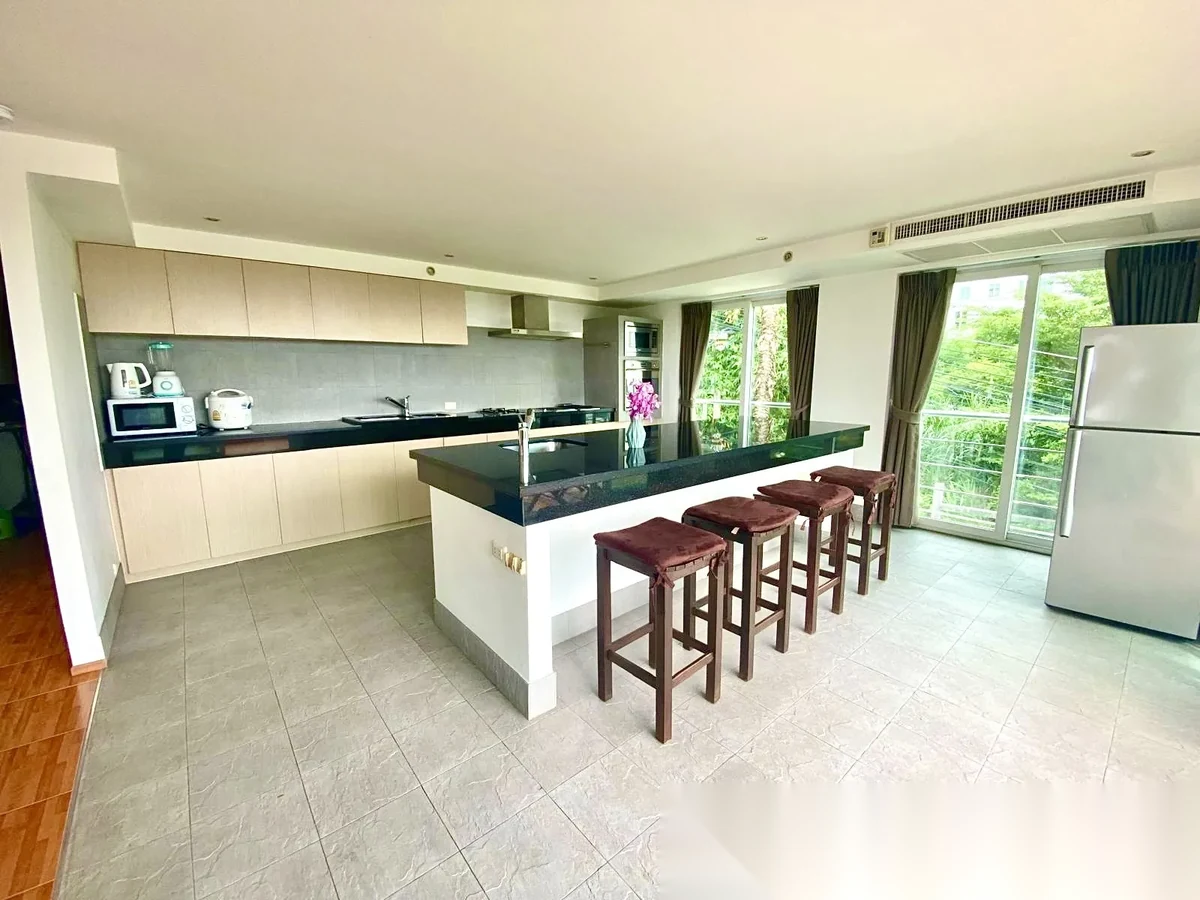 Апартаменты 3BR в ЖК Kata Ocean View · Карон · Вид на море — фото 9