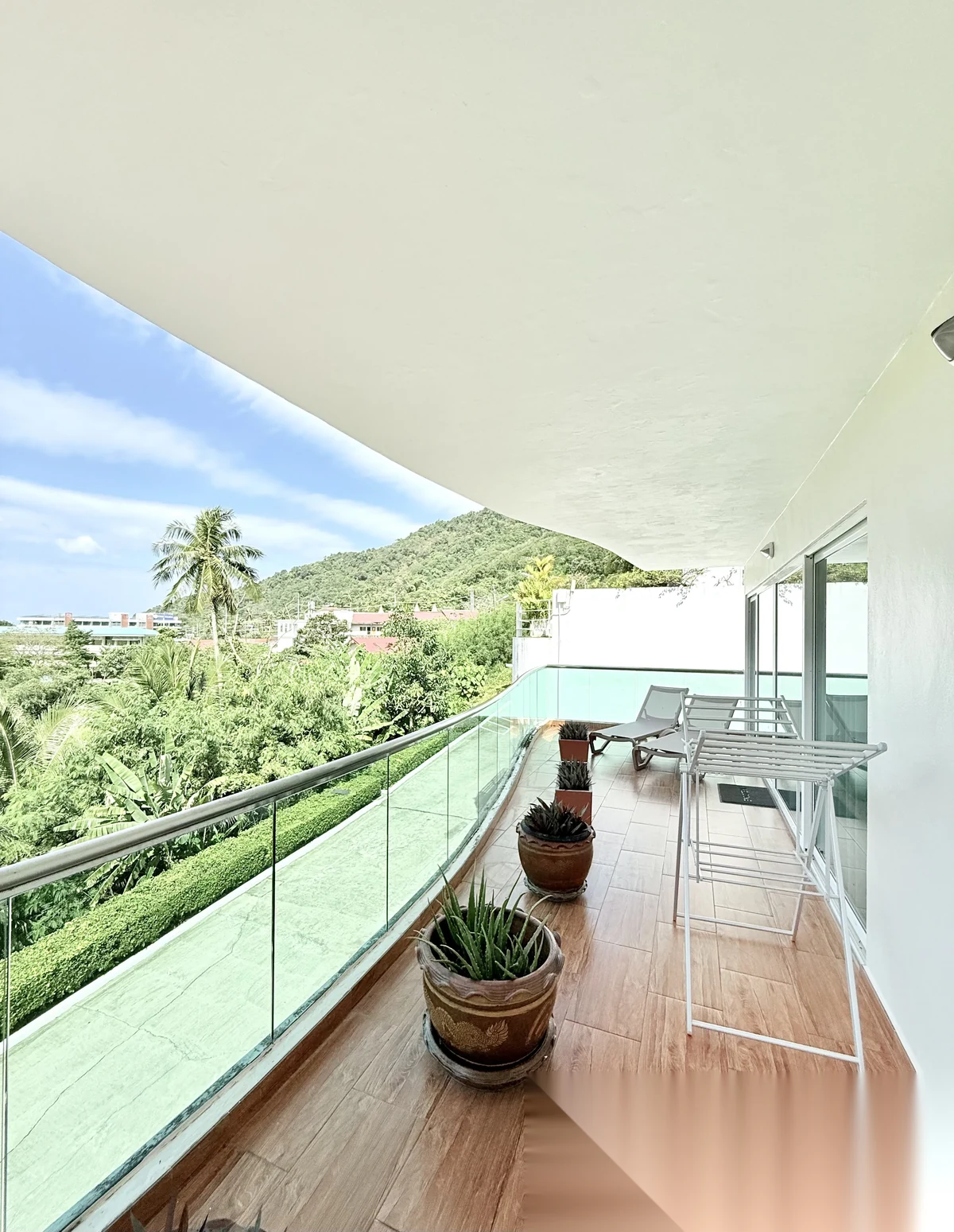 Апартаменты 3BR в ЖК Kata Ocean View · Карон · Вид на море — фото 11