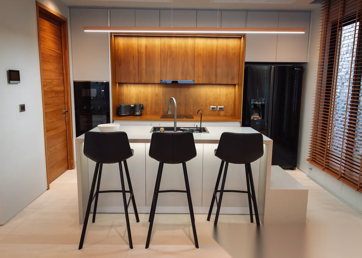 4 Bedroom Villa for sale at Botanica Modern Loft complex · Si Sunthon · Garden View — photo 14