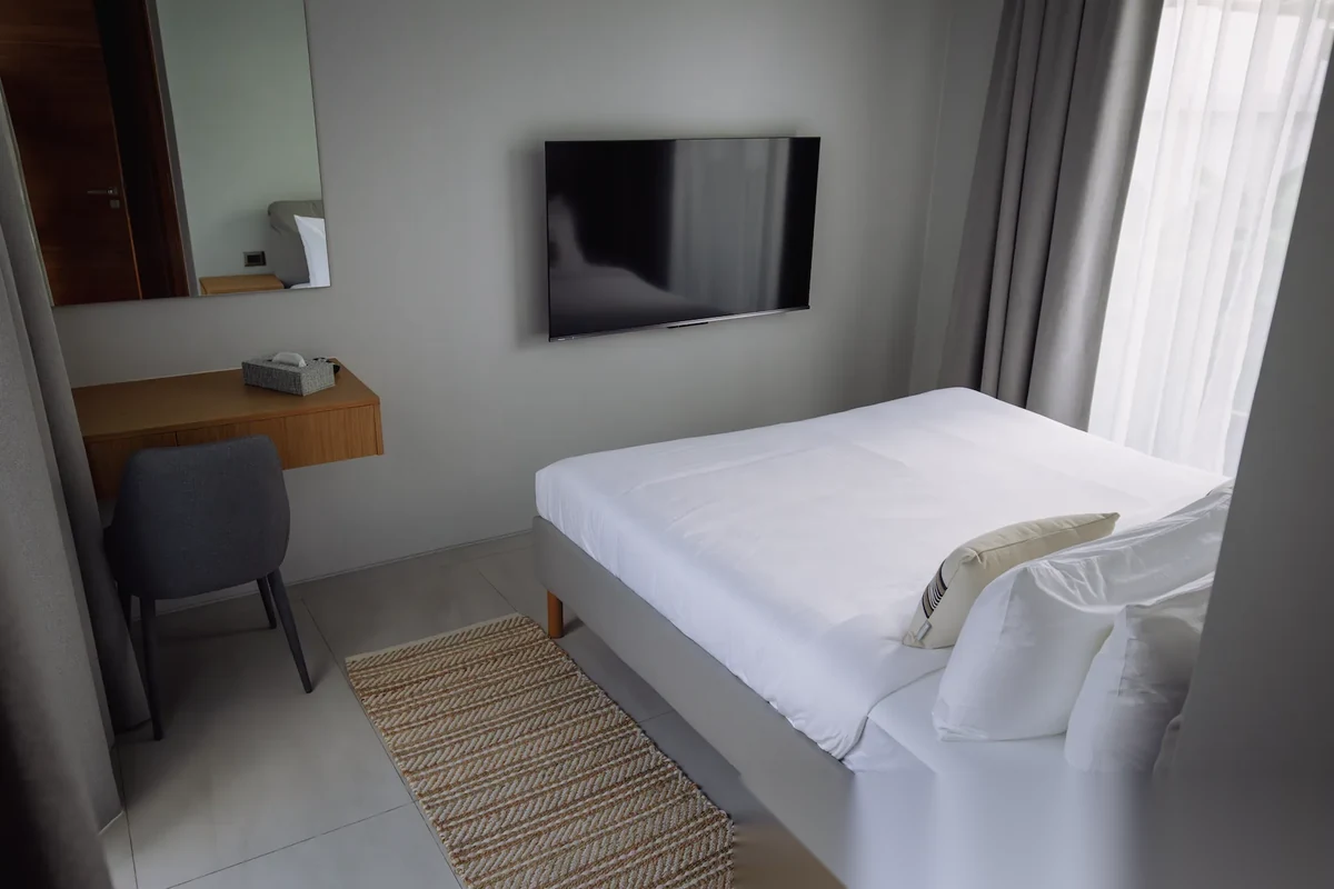4 Bedroom Villa for sale at Botanica Modern Loft complex · Si Sunthon · Garden View — photo 23