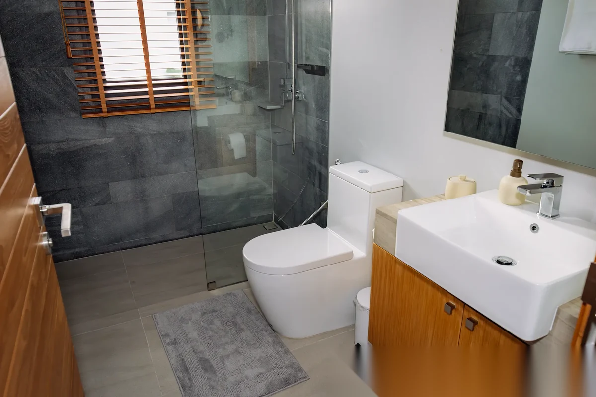 4 Bedroom Villa for sale at Botanica Modern Loft complex · Si Sunthon · Garden View — photo 25