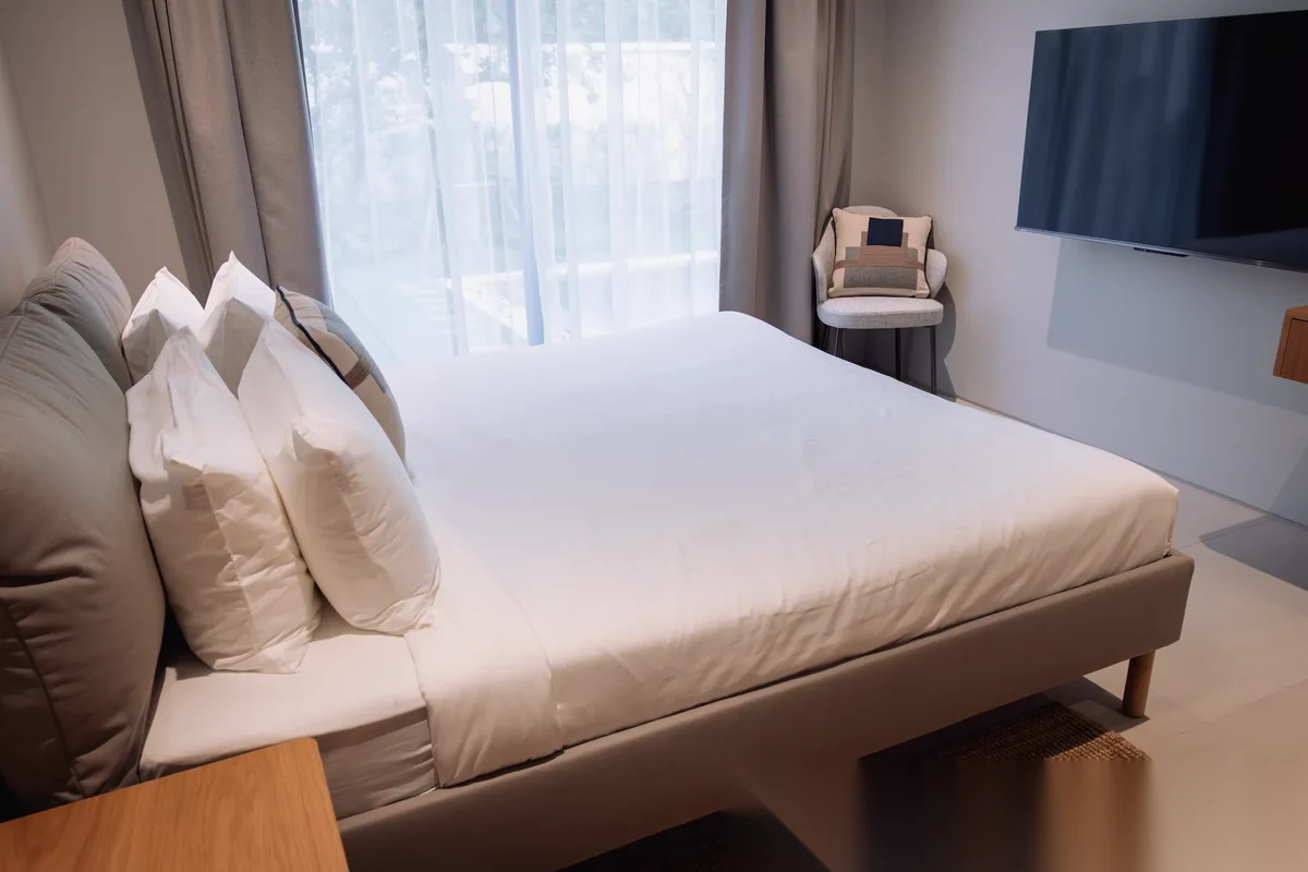 4 Bedroom Villa for sale at Botanica Modern Loft complex · Si Sunthon · Garden View — photo 29