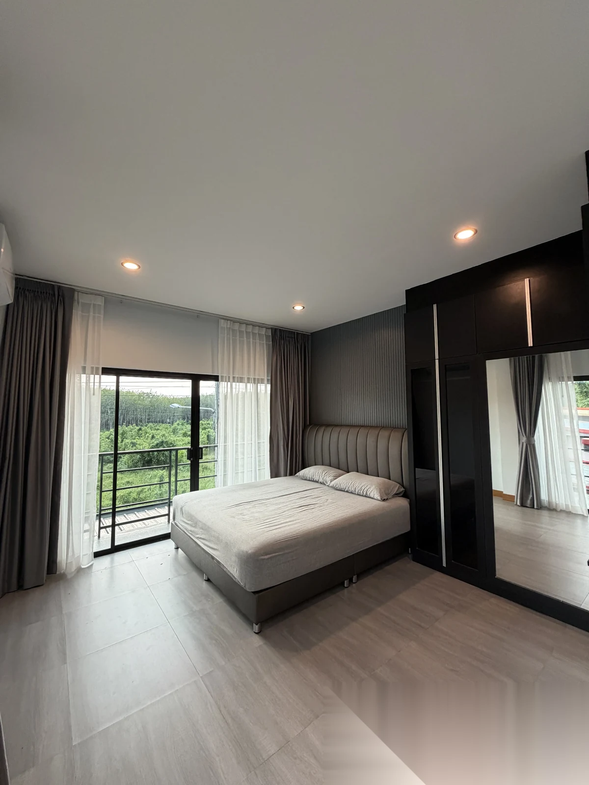 2 Bedroom Villa for rent · Thep Krasattri · Pool View — photo 3