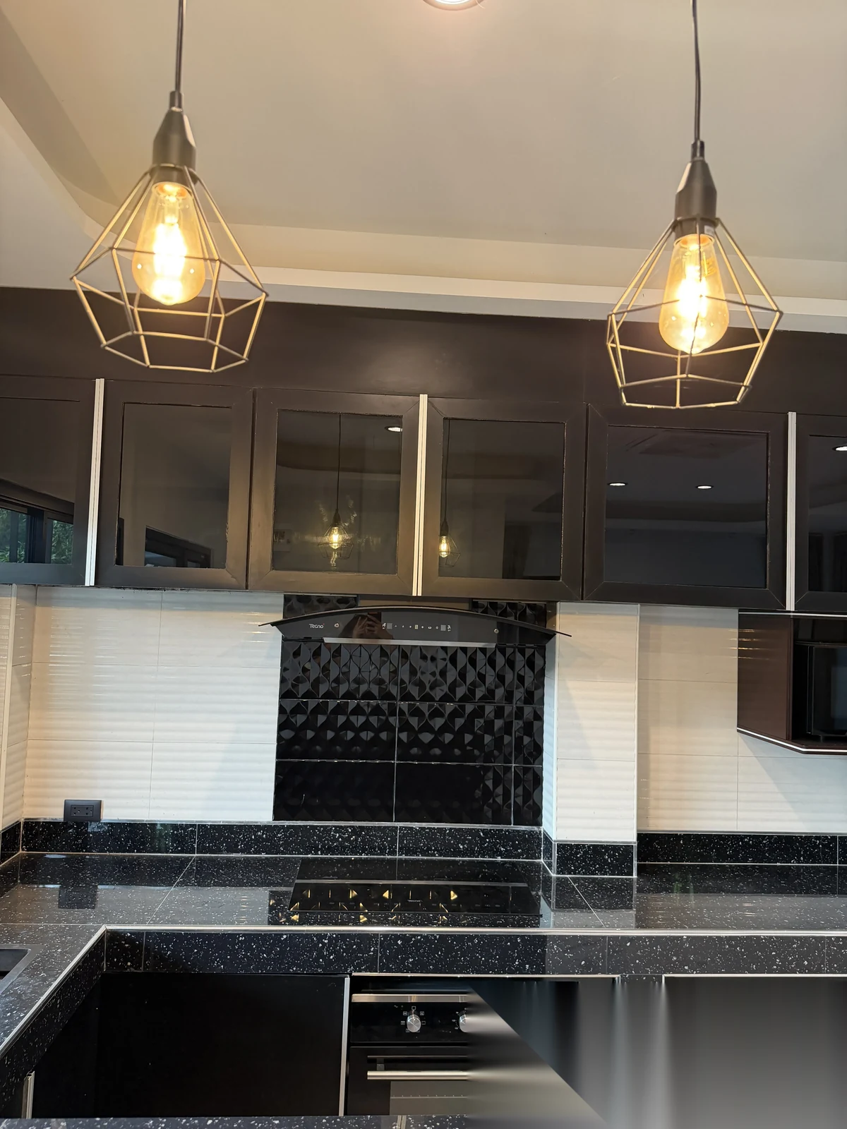2 Bedroom Villa for rent · Thep Krasattri · Pool View — photo 10