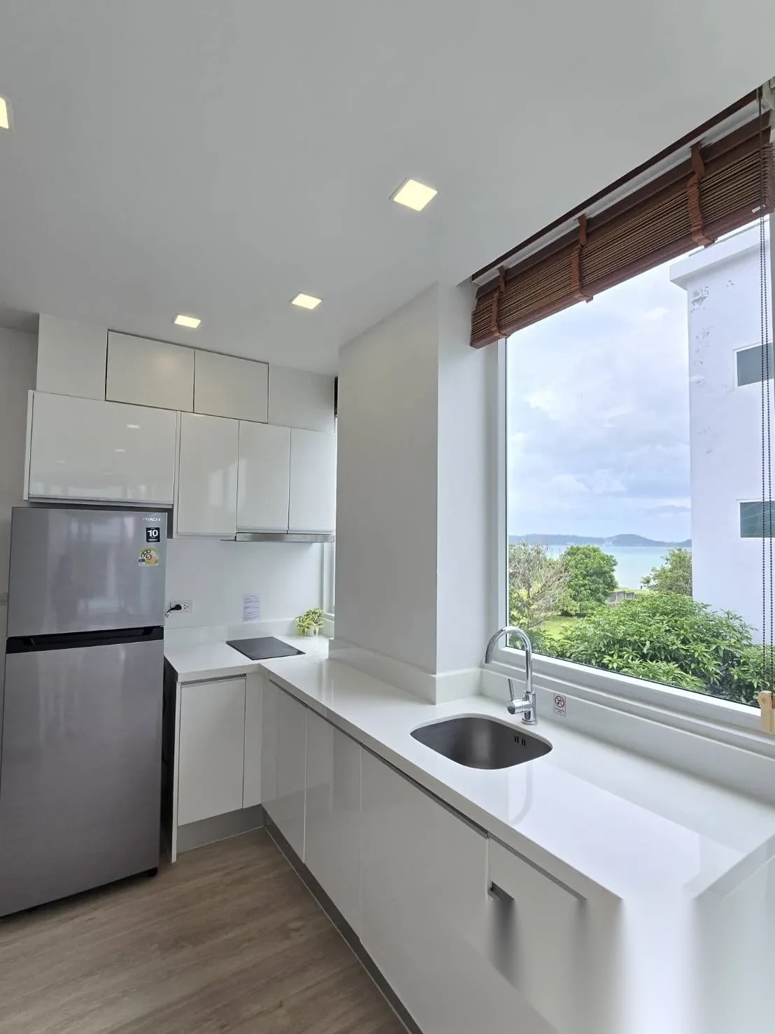 1 Bedroom Apartment for sale at The Beachfront complex · Rawai · Partial Sea View — photo 8
