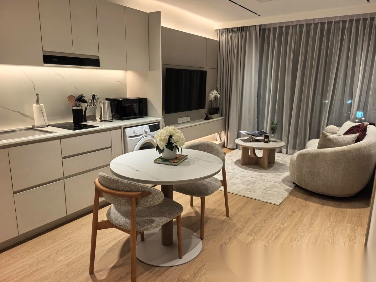 1 Bedroom Apartment for rent at The Aqua complex · Choeng Thale · Lake View — photo 9