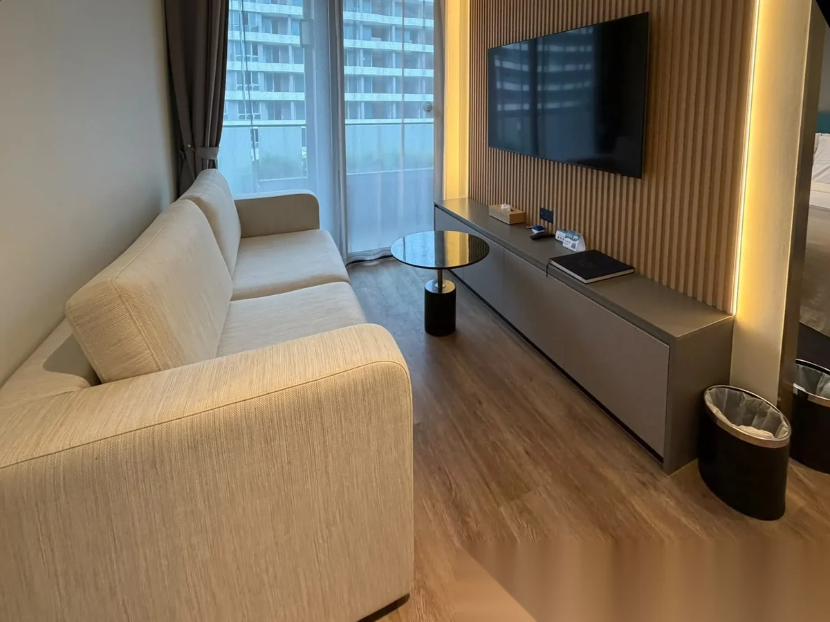 2 Bedroom Apartment for sale at Layan Green Park Phase 1 complex · Choeng Thale · Pool View — photo 7