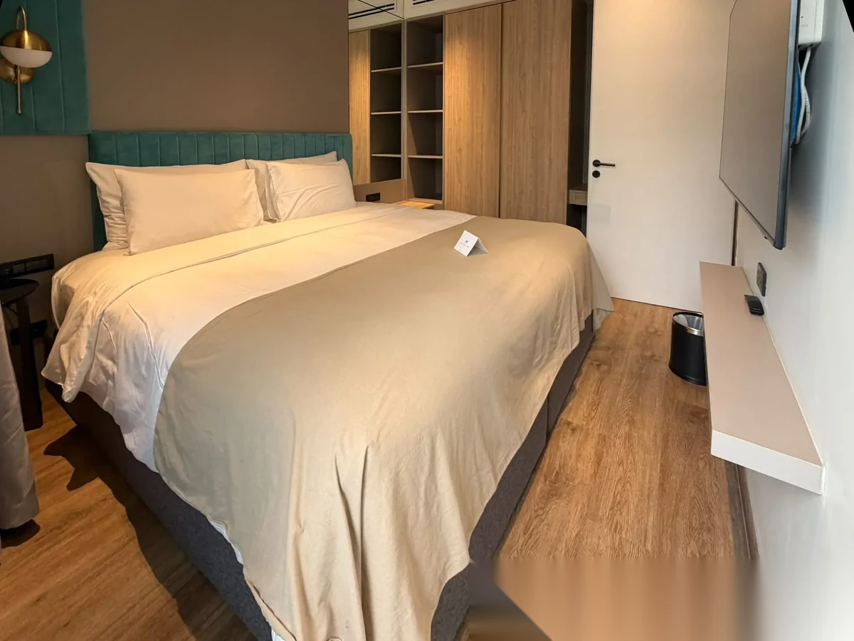 2 Bedroom Apartment for sale at Layan Green Park Phase 1 complex · Choeng Thale · Pool View — photo 18