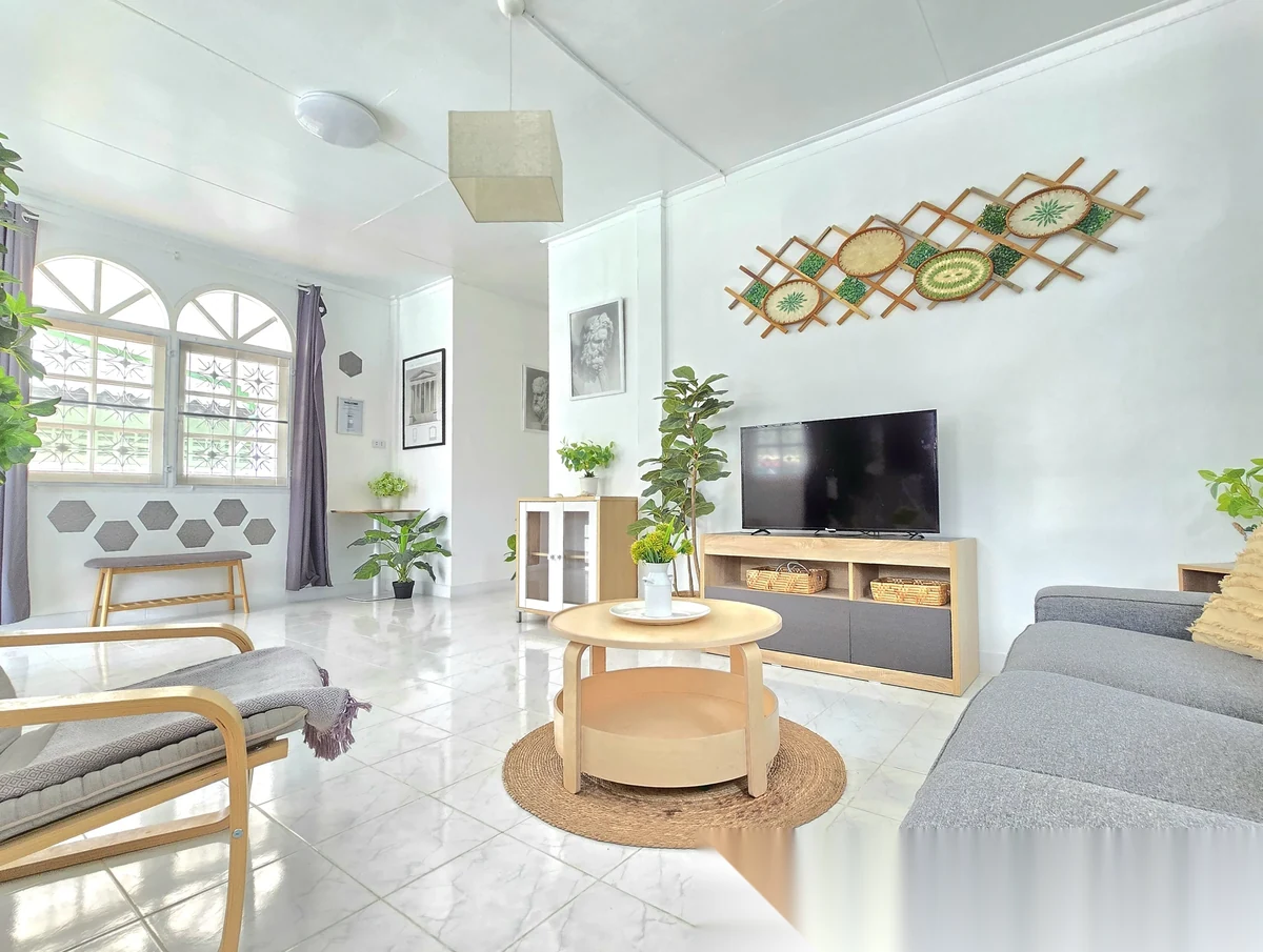 2 Bedroom House for rent at 83/2 PATONG BEACH HOUSE complex · Patong · Garden View — photo 10