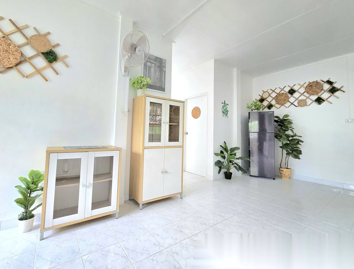 2 Bedroom House for rent at 83/2 PATONG BEACH HOUSE complex · Patong · Garden View — photo 11