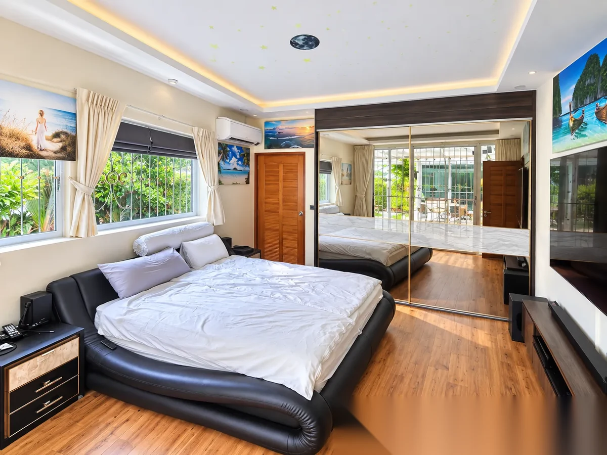 3 Bedroom Villa for sale · Pool Access — photo 4