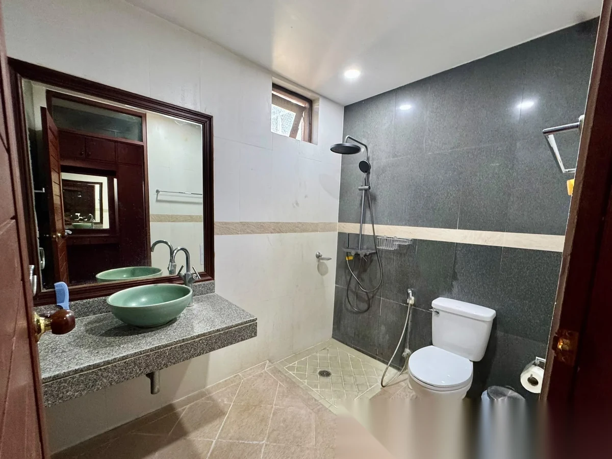 4 Bedroom Villa for sale at Ocean Palms Villa Bangtao complex · Choeng Thale · Pool View — photo 37