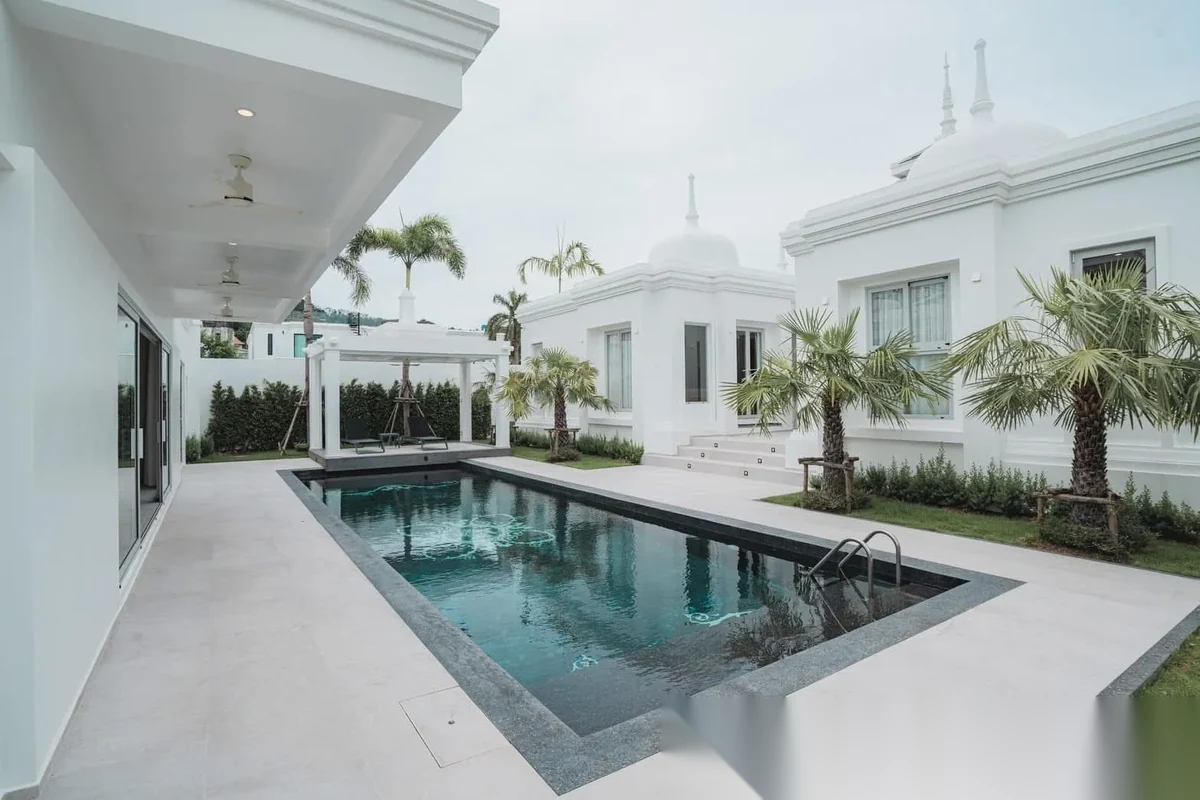 5 Bedroom Villa for sale at Ivory Villas Phase 2 complex · Rawai · Pool Access — photo 2