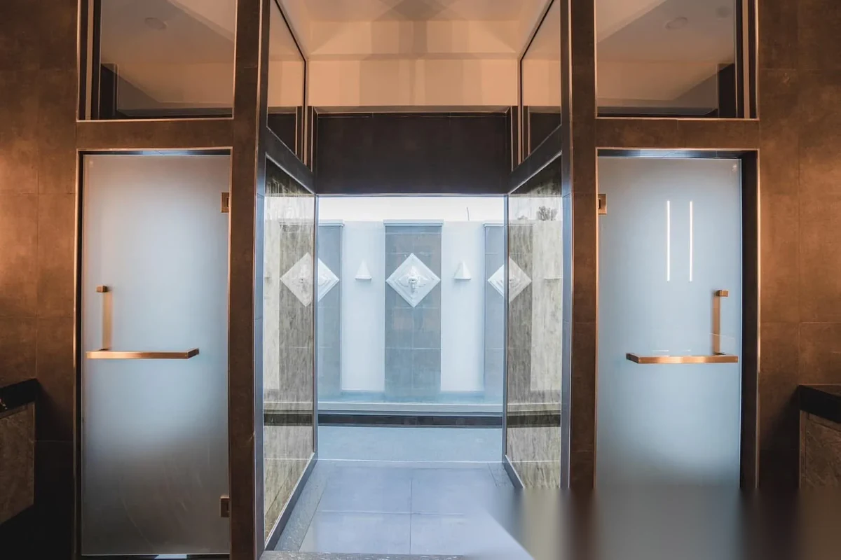 5 Bedroom Villa for sale at Ivory Villas Phase 2 complex · Rawai · Pool Access — photo 28