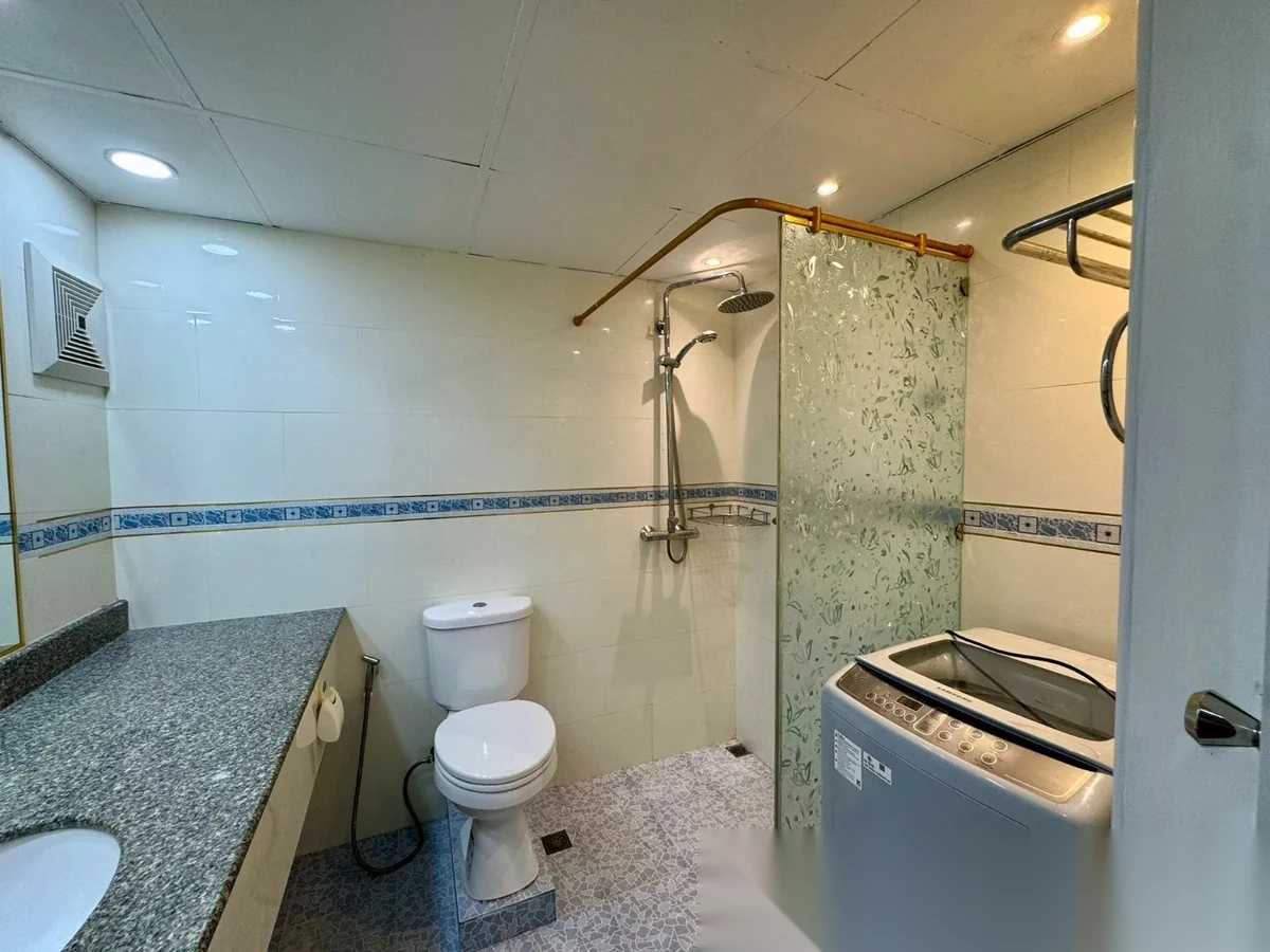 1 Bedroom Apartment for rent at Phuket Palace complex · Patong · Sea View — photo 5
