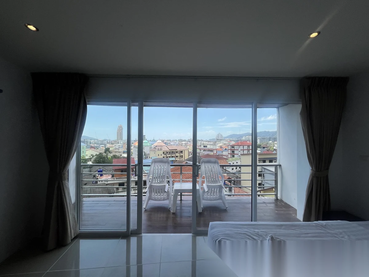 Апартаменты 1BR в ЖК Bayshore Oceanview Condominium · Патонг · Выход к бассейну — фото 4