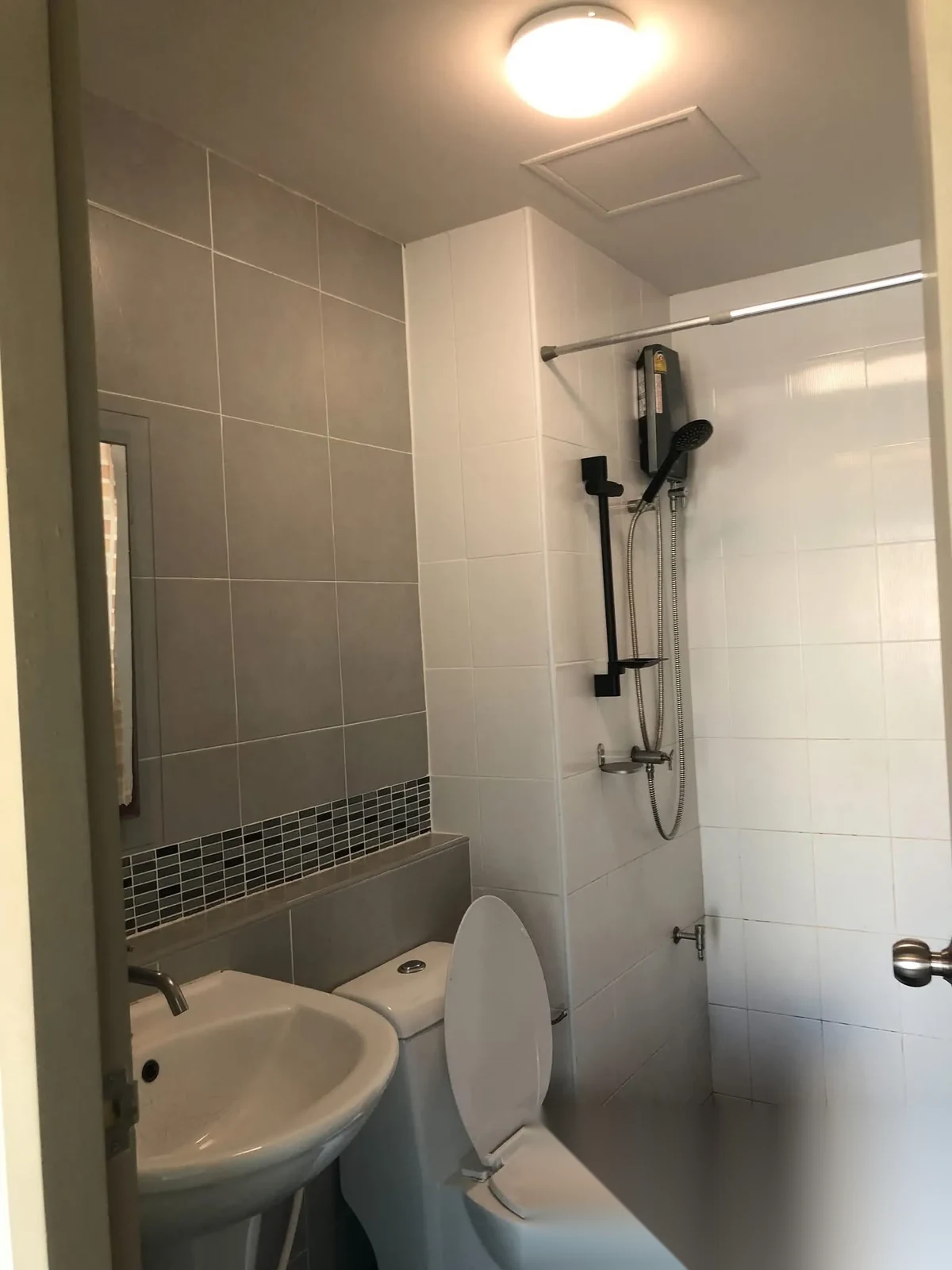 Апартаменты 1BR в ЖК D Condo Kathu-Patong · Кату · Вид на бассейн — фото 2