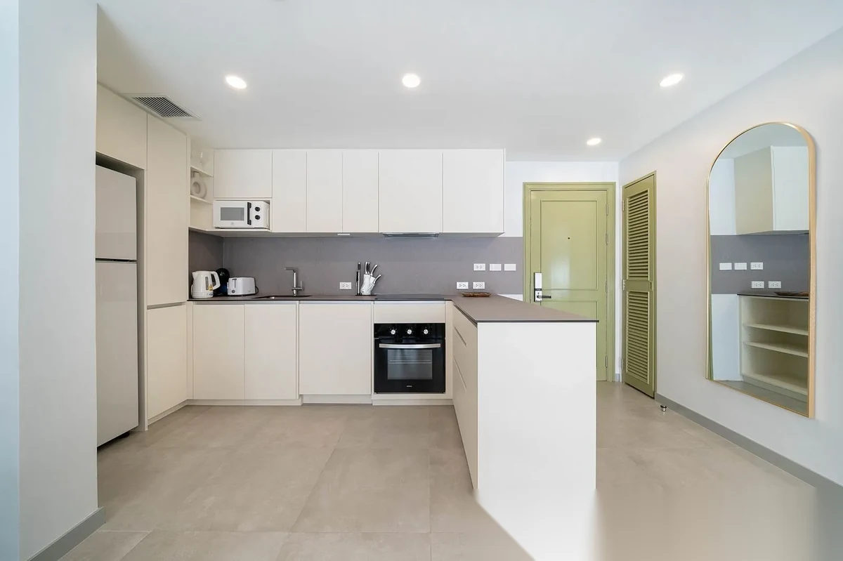 2 Bedroom Apartment for rent at Allamanda 2 & 3 Condominium complex · Choeng Thale · Garden View — photo 4
