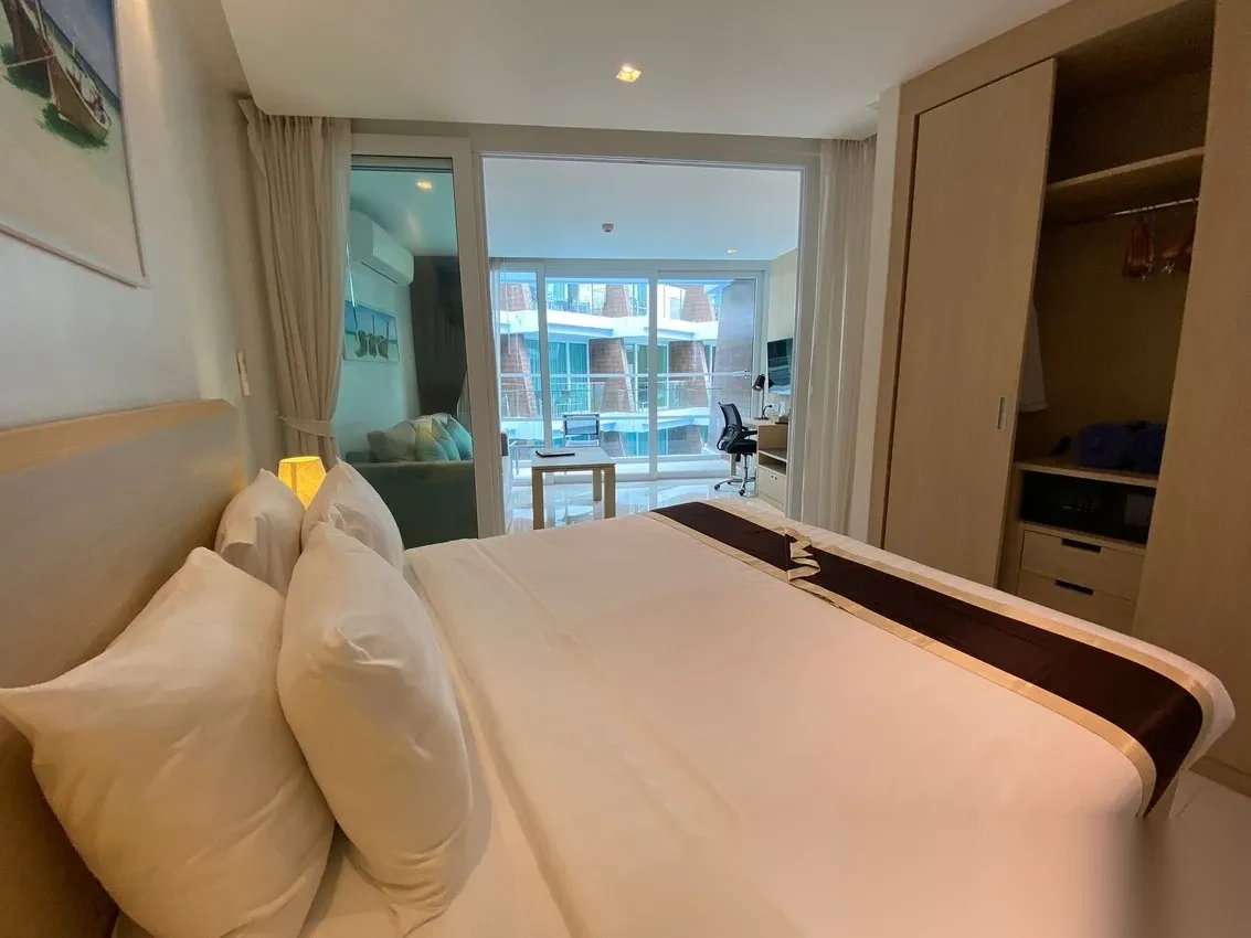 Апартаменты 1BR в ЖК The Beachfront · Раваи · Частичный вид на море — фото 7