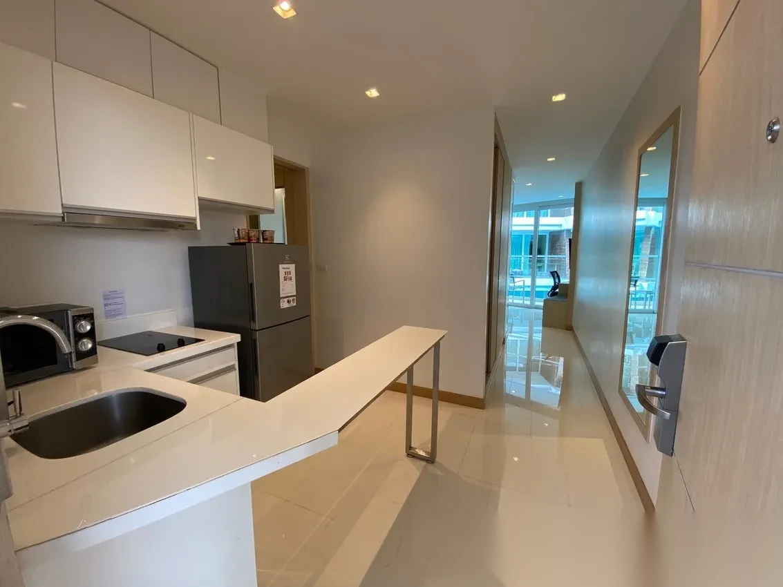 Апартаменты 1BR в ЖК The Beachfront · Раваи · Частичный вид на море — фото 12