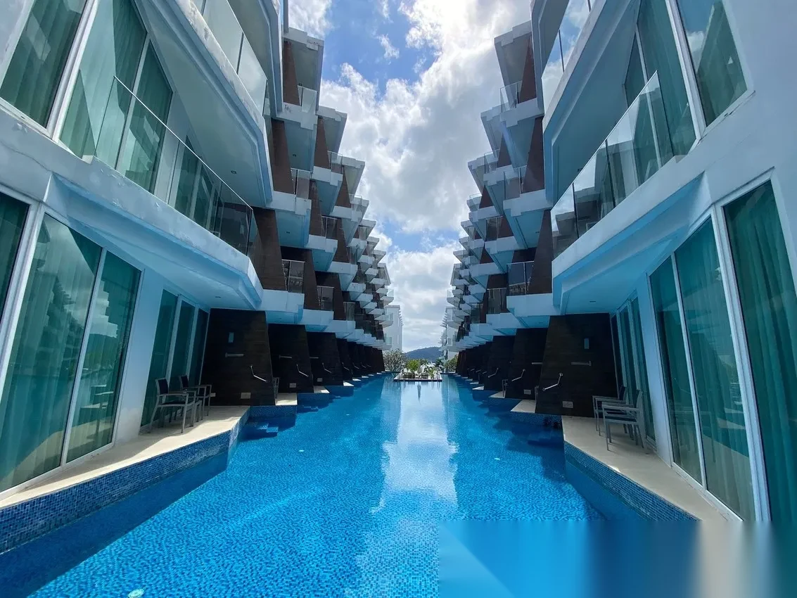 Апартаменты 1BR в ЖК The Beachfront · Раваи · Частичный вид на море — фото 13