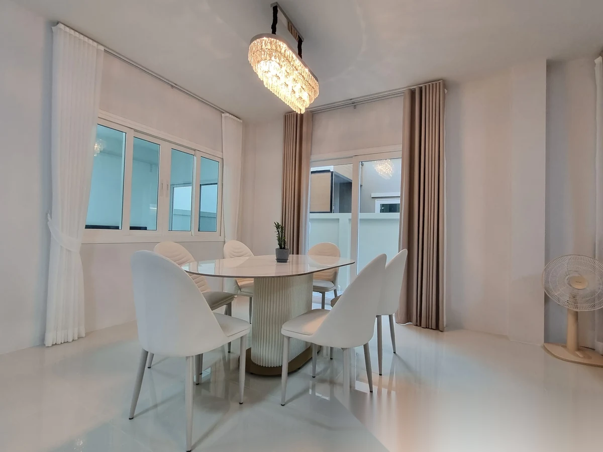 4 Bedroom House for rent at Mana Kathu Lake complex · Kathu — photo 8