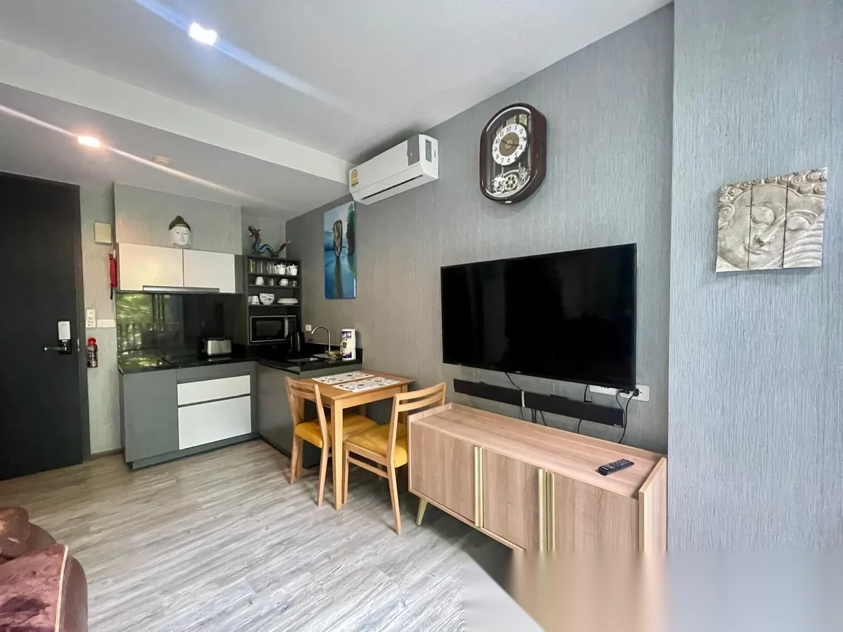 1 Bedroom Apartment for rent at The Deck Patong complex · Patong — photo 3