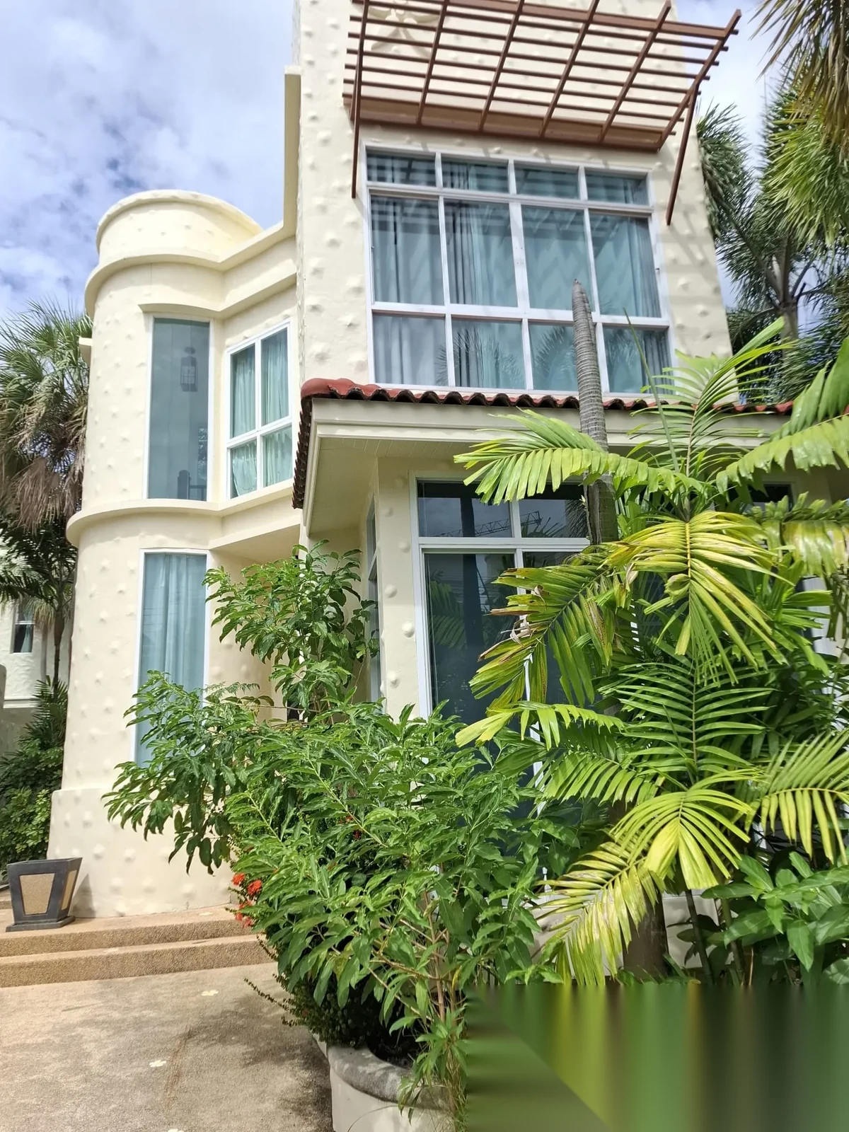2 Bedroom Villa for rent at Saiyuan Med Village complex · Rawai · Pool View — photo 2
