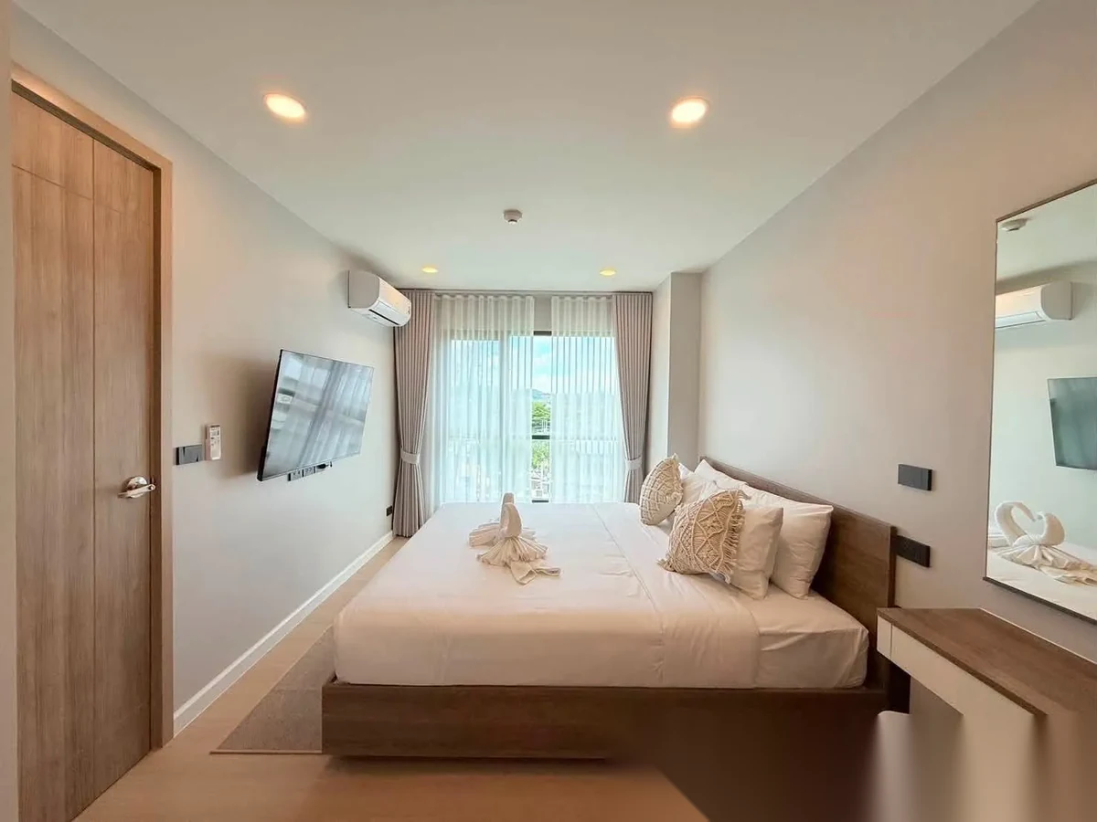 2 Bedroom Apartment for rent at Space Cherngtalay Condominium complex · Choeng Thale · Garden View — photo 4
